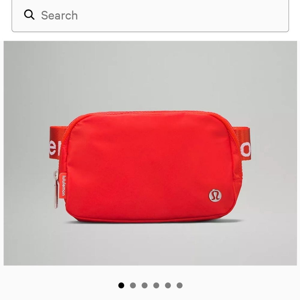 Lululemon Everywhere Belt bag